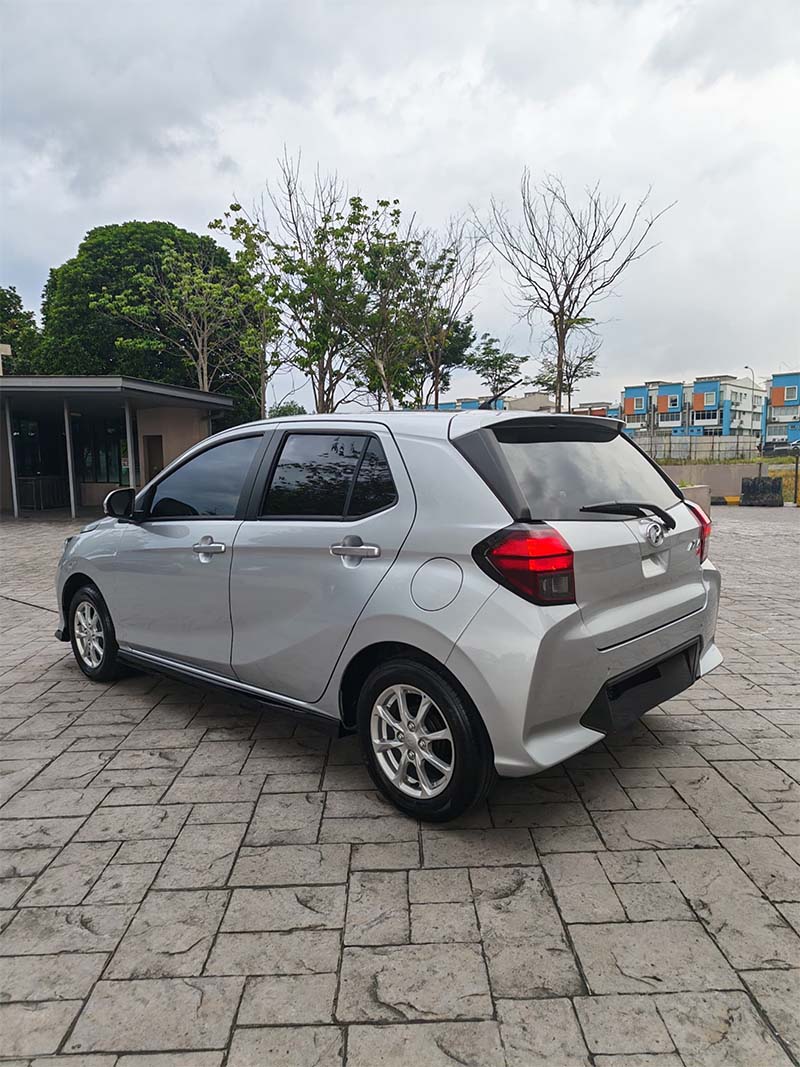 sentapcarrental-car-axia-silver-03