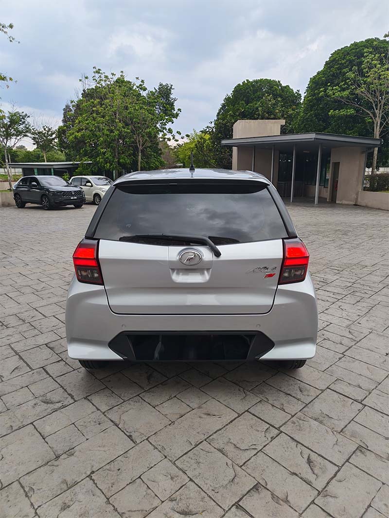 sentapcarrental-car-axia-silver-04