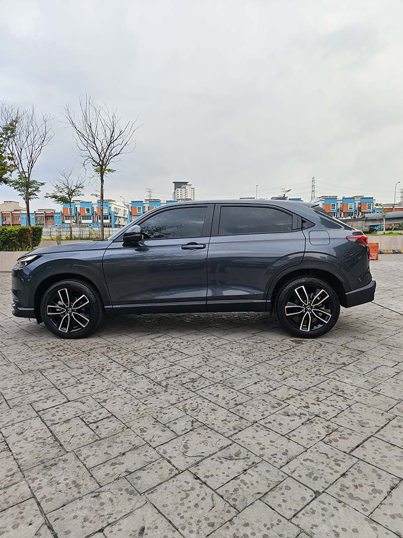 sentapcarrental-car-hrv-grey-04