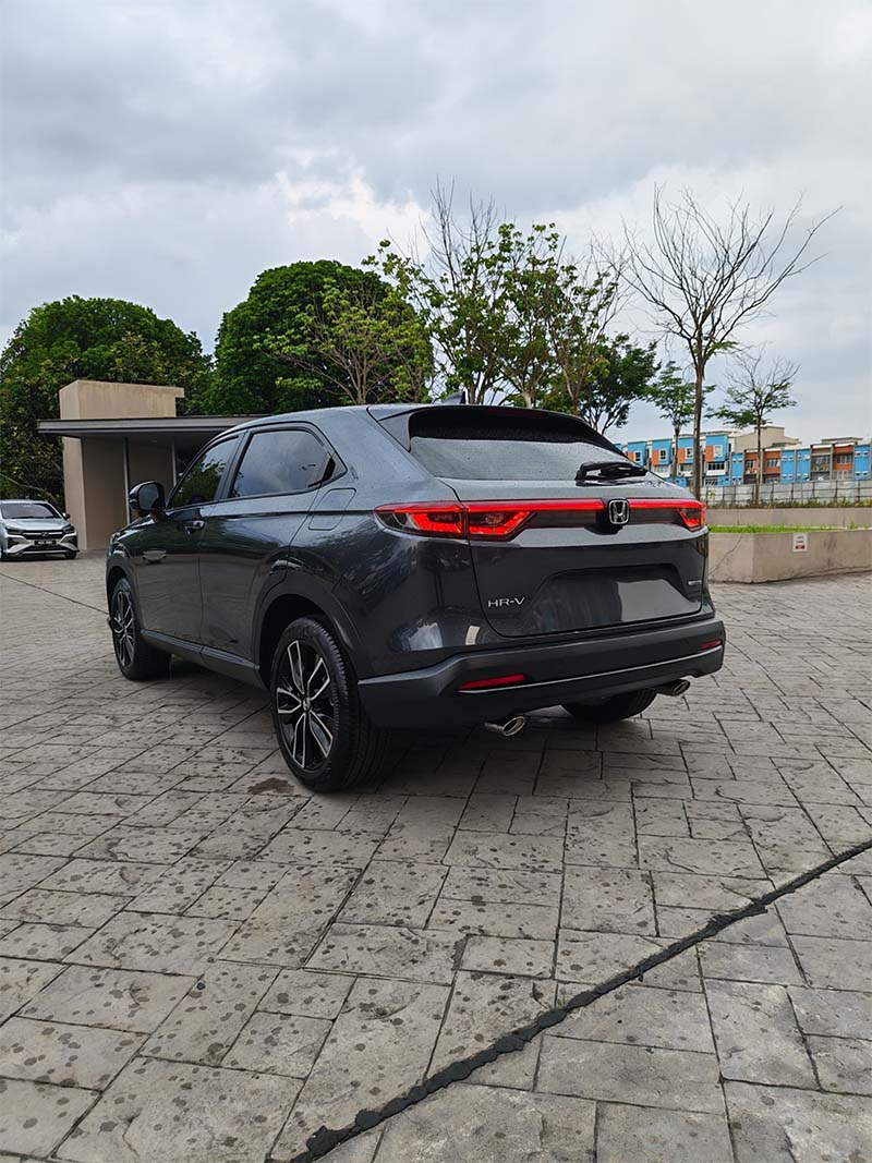 sentapcarrental-car-hrv-grey-05