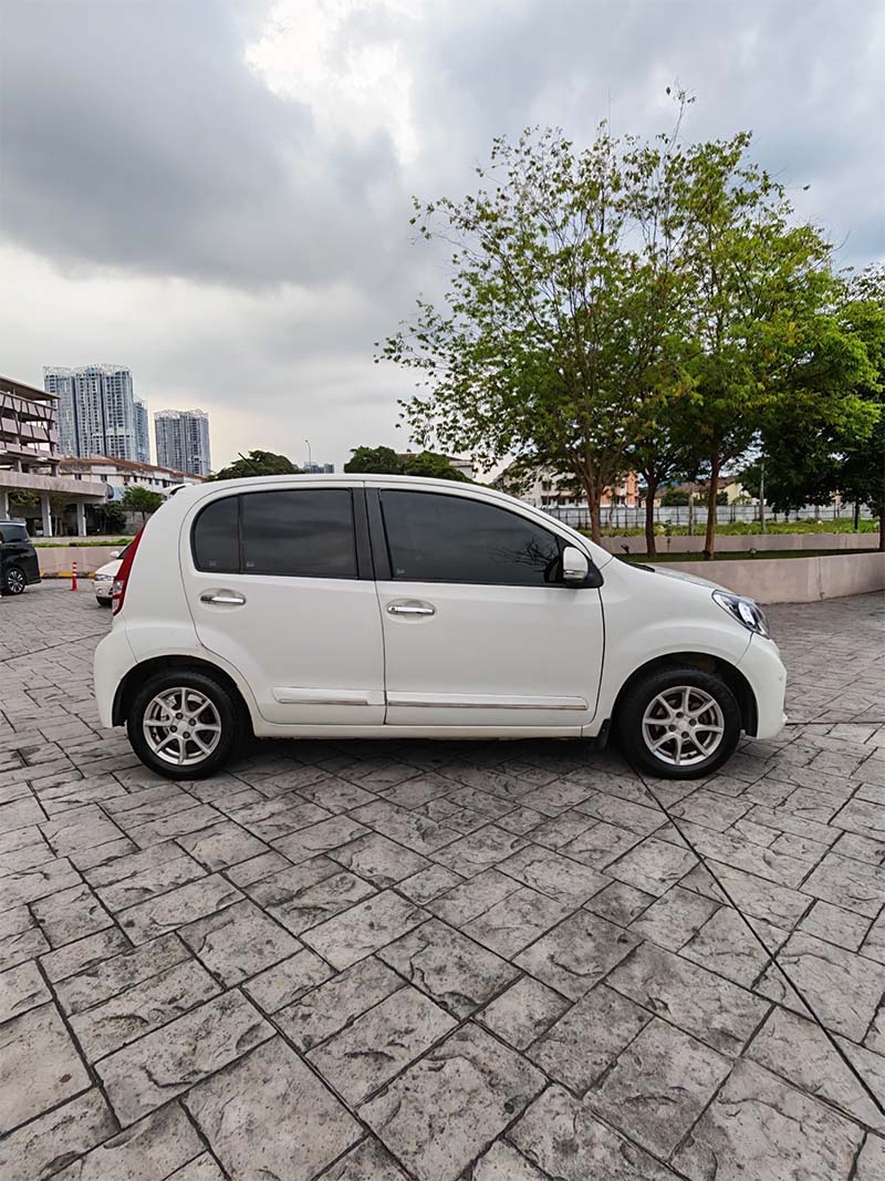 sentapcarrental-car-myvi-putih-07